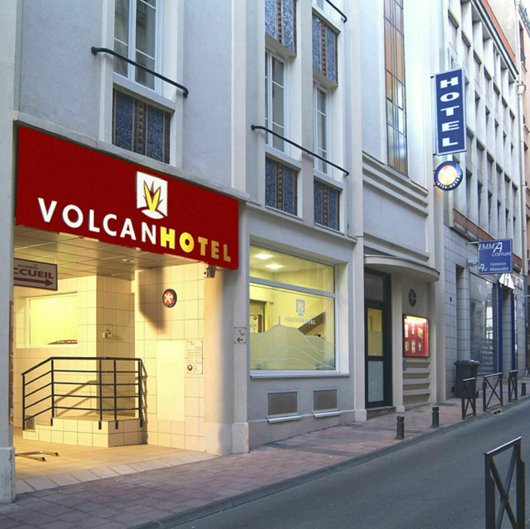 Inter Hotel Volcan Hotel Clermont-Ferrand Exterior photo